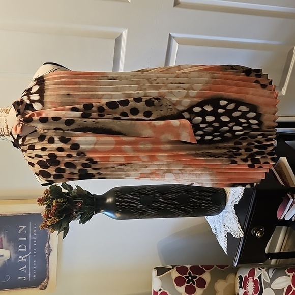 Colorful and Head-Turning Animal Print Halter Dress - Picture 10 of 16